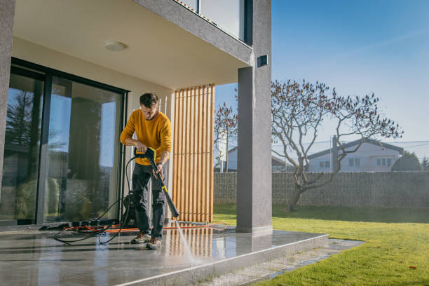 Professional Pressure Washing Services in Fredericksburg, IA